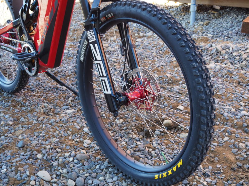 (From Optibike) R17T Rosa Corsa - Demo Bike